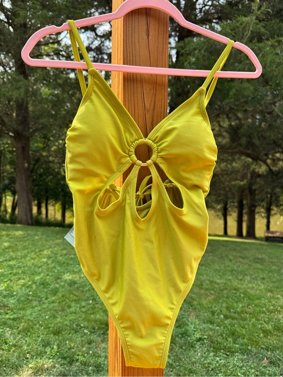 wild fable Other - Wild Fable $32 XS Swimsuit Chartreuse Green